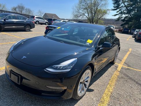 Used 2021 Tesla Model 3 Long Range image 2