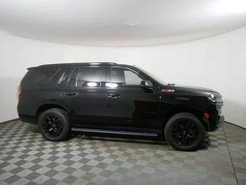 Used 2022 Chevrolet Tahoe Z71 w/ Luxury Package image 2