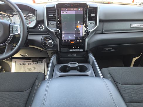 Used 2025 RAM 1500 Big Horn AWD/4WD image 21
