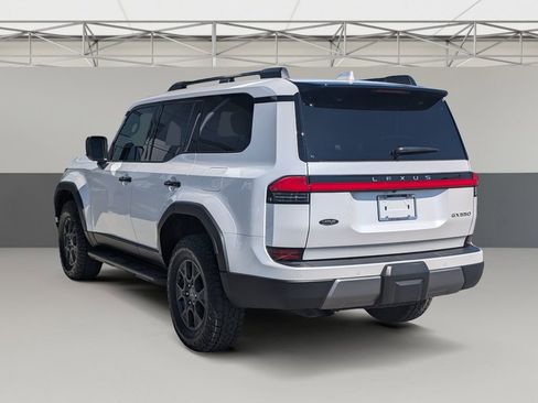 Used 2024 Lexus GX 550 image 7