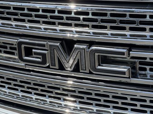 Used 2019 GMC Yukon XL SLT RWD image 30