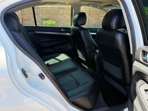 Used 2013 INFINITI G37 x Sedan w/ Premium Pkg AWD/4WD image 12