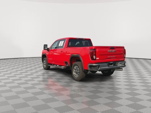 Used 2025 GMC Sierra 2500 SLE image 7