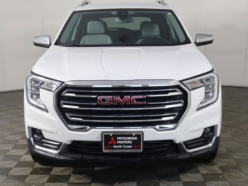 Used 2022 GMC Terrain SLT image 11
