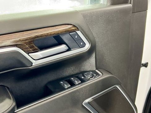 Used 2025 GMC Sierra 3500 SLE w/ SLE Value Package image 11