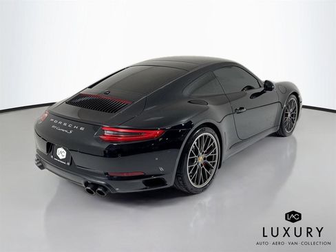Used 2019 Porsche 911 Carrera S RWD image 6