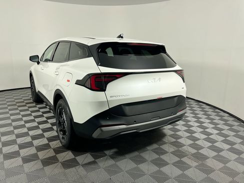 New 2026 Kia Sportage S image 7