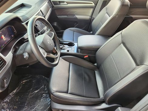 Used 2023 Volkswagen Atlas SE FWD image 15