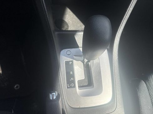 Used 2013 Subaru Impreza 2.0i image 10