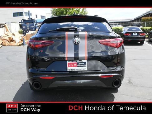 Used 2020 Alfa Romeo Stelvio Ti Sport w/ Quick Order Package 22S Sport AWD/4WD image 6