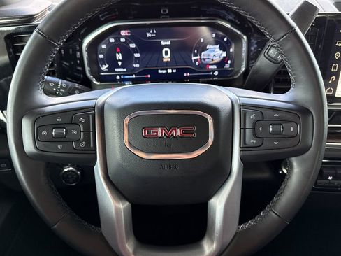 Used 2025 GMC Sierra 1500 Elevation image 34