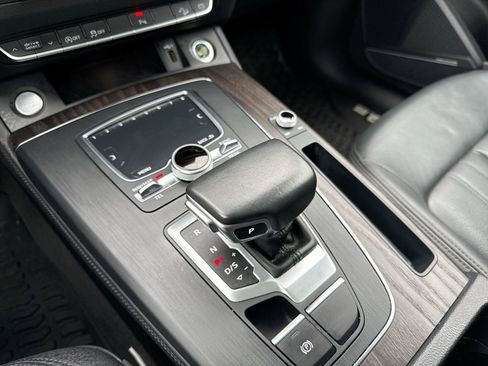 Used 2020 Audi Q5 2.0T Premium Plus w/ Premium Plus Package image 22