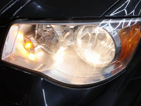 Used 2019 Dodge Grand Caravan SXT image 26