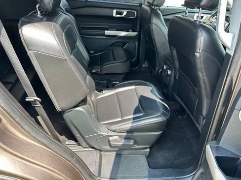 Used 2021 Ford Explorer XLT w/ Equipment Group 202A AWD/4WD image 49