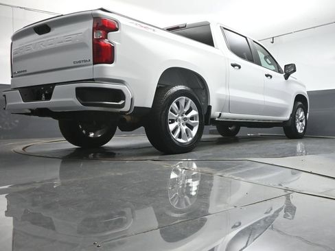 Used 2022 Chevrolet Silverado 1500 Custom AWD/4WD image 35