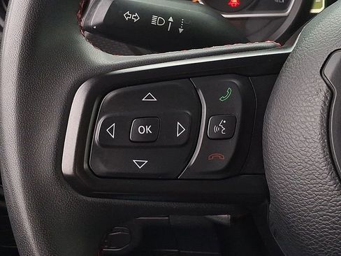 Used 2024 Jeep Wrangler Unlimited Rubicon image 15