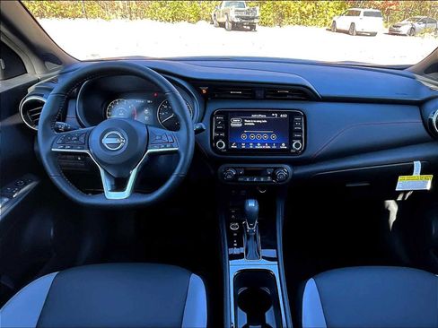 New 2024 Nissan Kicks SR w/ SR Premium Package image 11