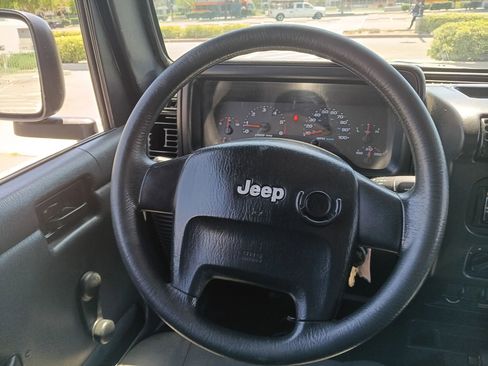 Used 2006 Jeep Wrangler X image 13