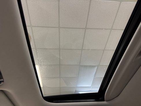 Used 2021 Kia Seltos EX image 40