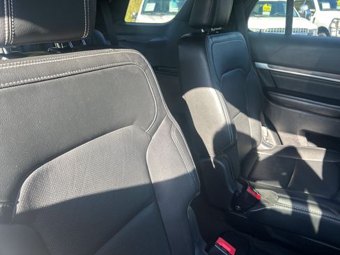 Used 2016 Ford Explorer Limited w/ Equipment Group 301A FWD image 45