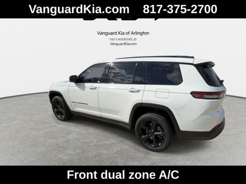 Used 2022 Jeep Grand Cherokee L Laredo RWD image 7