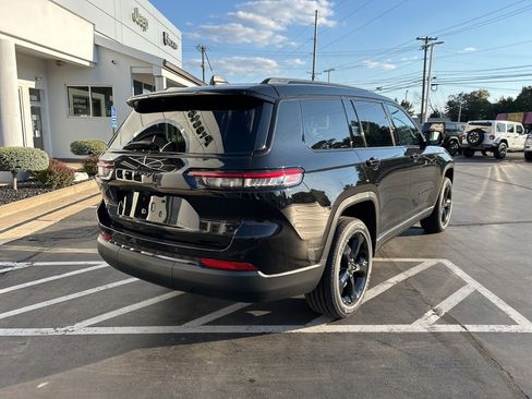 New 2025 Jeep Grand Cherokee L Altitude image 2