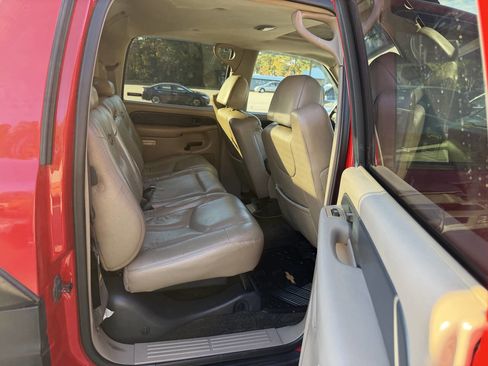 Used 2002 Chevrolet Avalanche 4x4 w/ Off-Road Suspension Pkg image 18