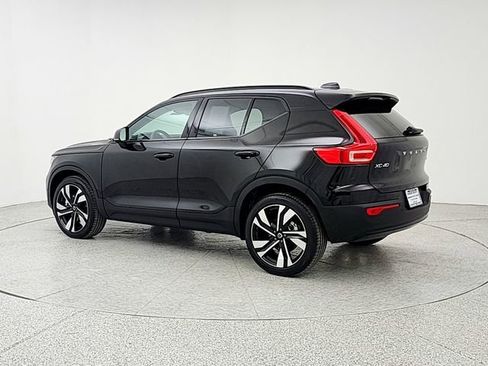Used 2026 Volvo XC40 B5 Ultra image 7