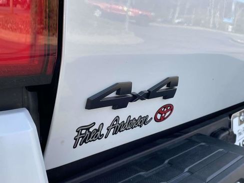 Used 2024 Toyota Tacoma TRD Sport image 12