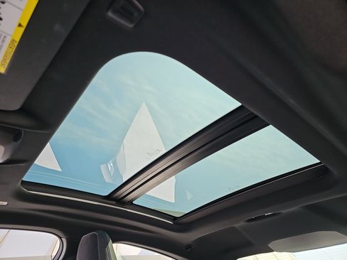 Used 2025 BMW M235i xDrive w/ Premium Package image 29