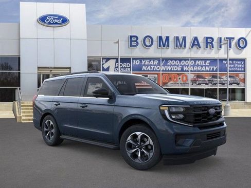 New 2026 Ford Expedition Active image 7