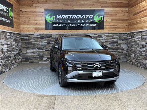 New 2026 Hyundai Tucson SEL image 2