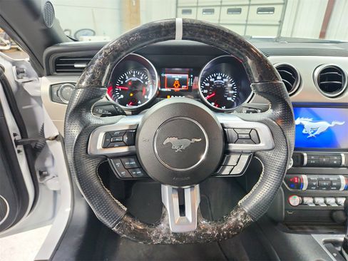 Used 2021 Ford Mustang Premium image 21