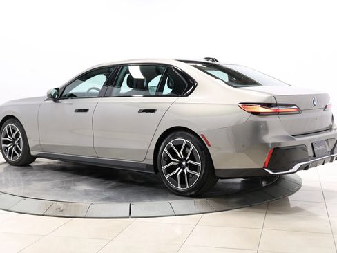 Used 2023 BMW 740i w/ Parking Assistance Package RWD image 62