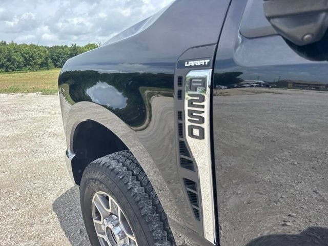 Used 2026 Ford F250 Lariat AWD/4WD image 11