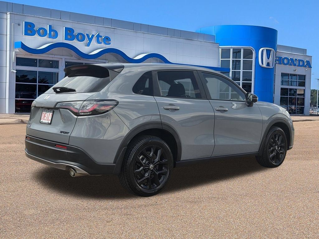 Certified 2024 Honda HR-V Sport image 5