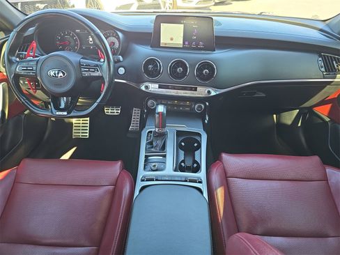 Used 2020 Kia Stinger GT1 image 8