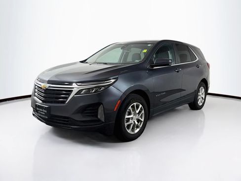 Used 2023 Chevrolet Equinox LT w/ Driver Convenience Package FWD image 3