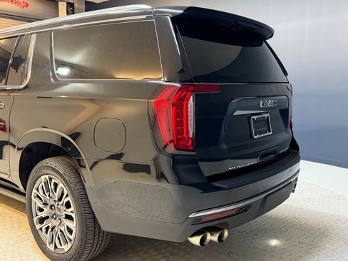 Used 2023 GMC Yukon XL Denali Ultimate AWD/4WD image 21