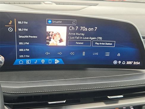 Used 2024 Cadillac XT4 Premium Luxury FWD image 17