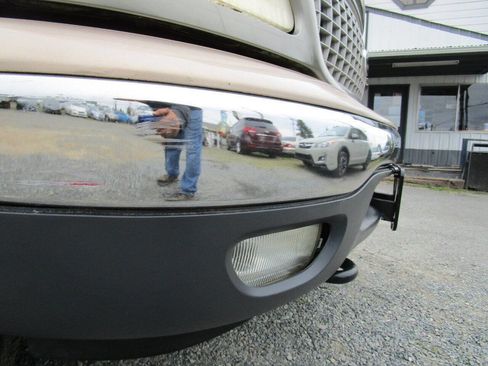 Used 1999 Ford Expedition XLT image 30