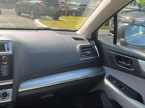 Used 2019 Subaru Outback 2.5i image 23