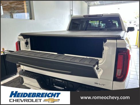 Used 2024 GMC Sierra 1500 SLT w/ SLT Convenience Package AWD/4WD image 15