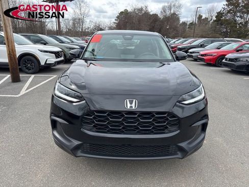 Used 2025 Honda HR-V LX image 2