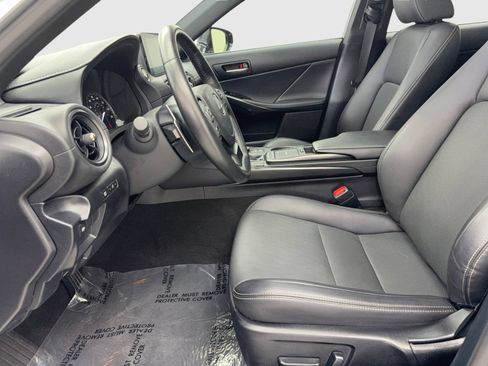 Used 2024 Lexus IS 300 w/ Comfort Package RWD image 17