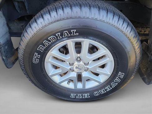 Used 2014 Nissan Frontier SV w/ SV Value Truck Package image 5