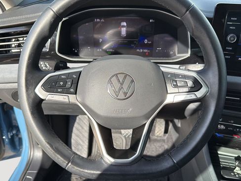 Used 2025 Volkswagen Jetta SE w/ Sunroof Package image 14