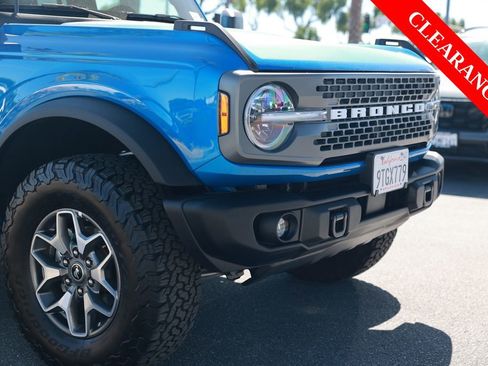 Used 2025 Ford Bronco Badlands AWD/4WD image 8