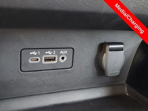 Used 2024 Nissan Altima 2.5 SV FWD image 14