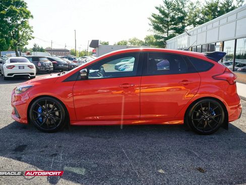 Used 2018 Ford Focus RS AWD/4WD image 4
